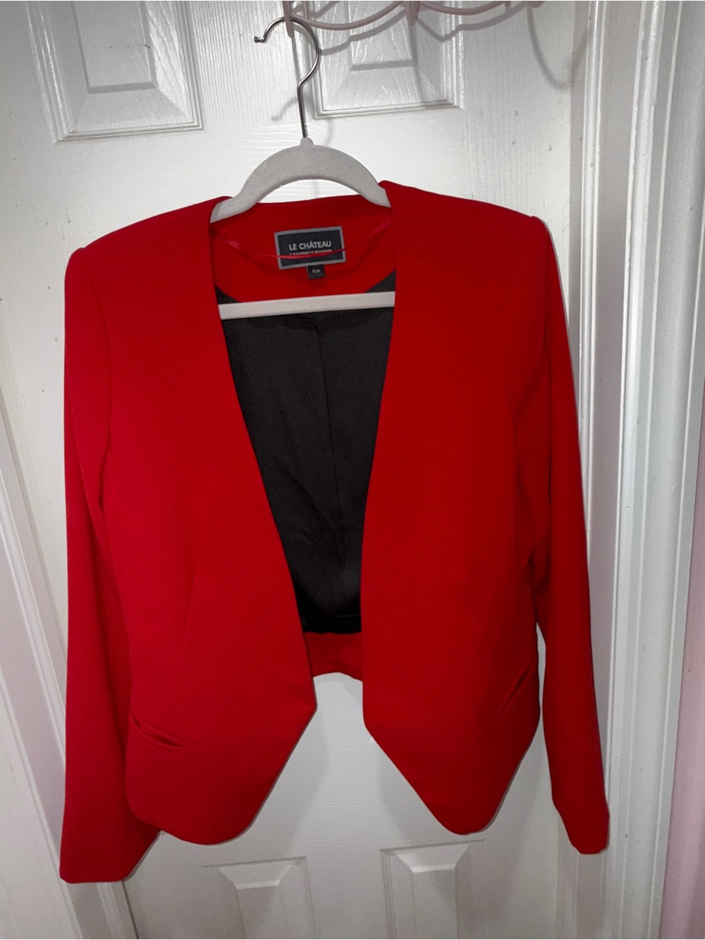 Le Chateau Red Open Front Cropped Blazer Size M